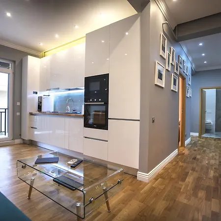 Panoramic 1 *